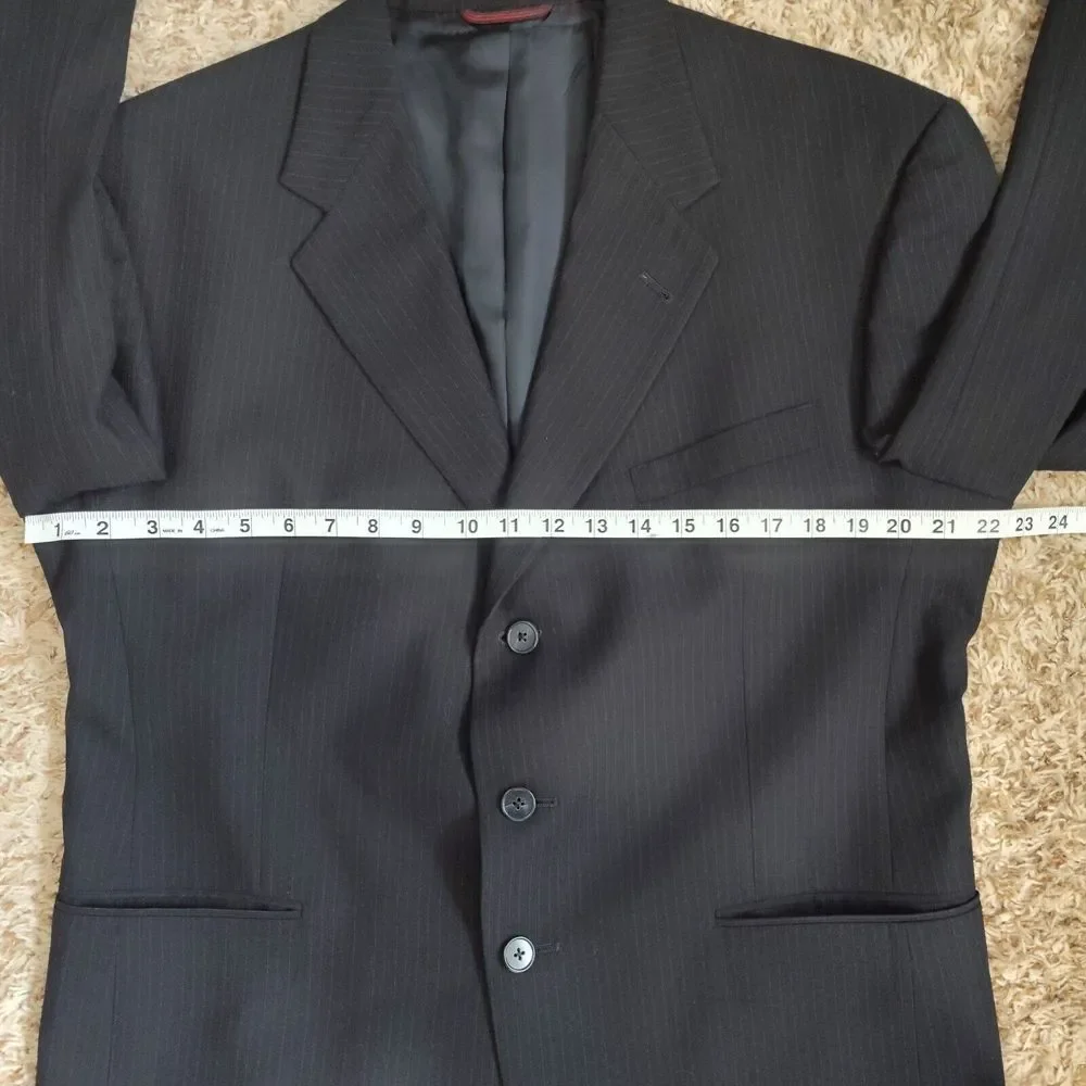 Hart Schaffner & Marx Pine's Men Size 42S Black Pinstripe Wool‎ Blazer